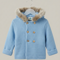 Chaquetón Himalaya color azulado con capucha con pelo