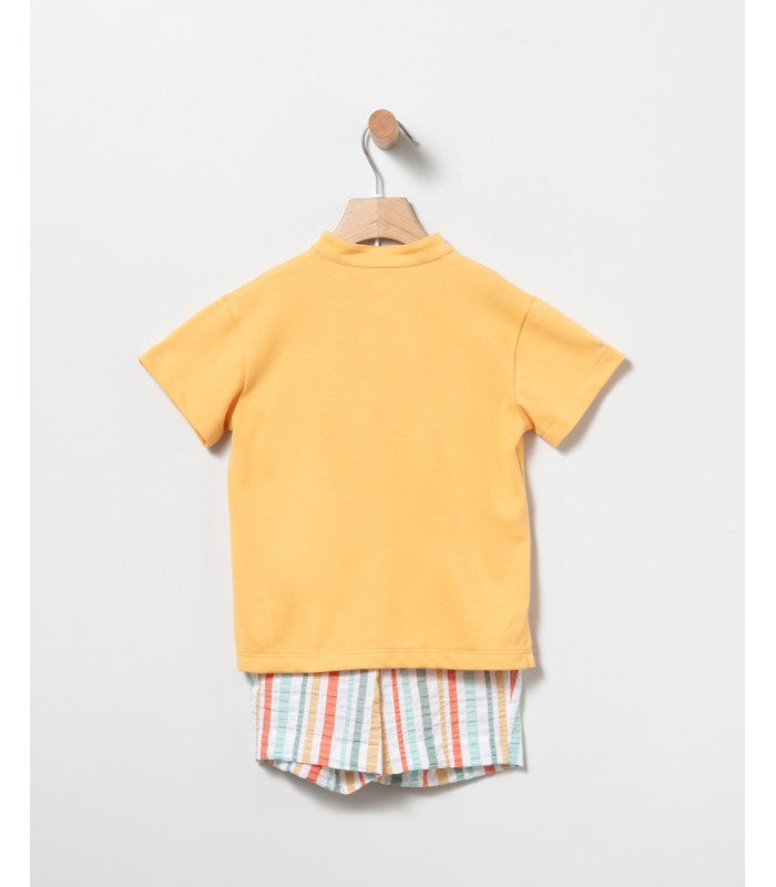 Conjunto Niño de Polo naranja y bermuda de rayas