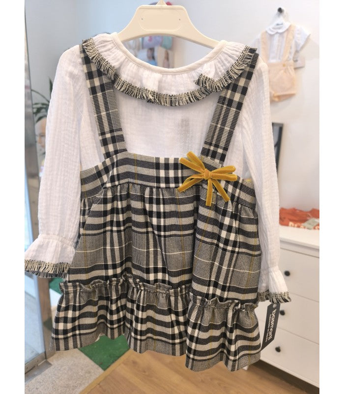 Baby Girl blouse and plaid dungaree skirt set La Dama de las Camelias Collection Basmarti