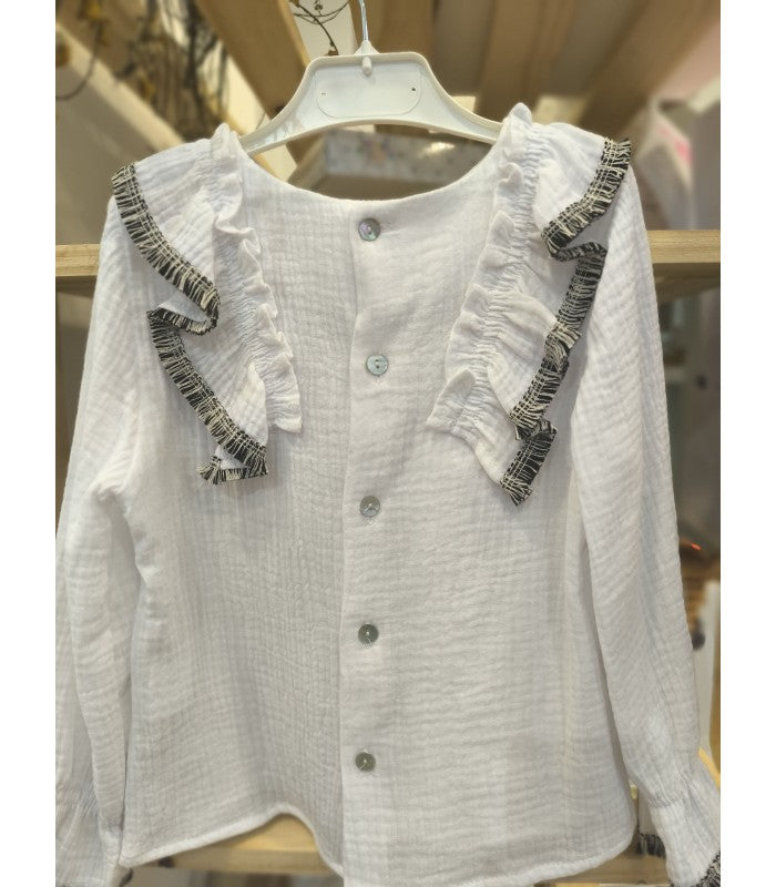 Blusa Niña de bambula blanca. Colección La Dama de las Camelias. Basmarti