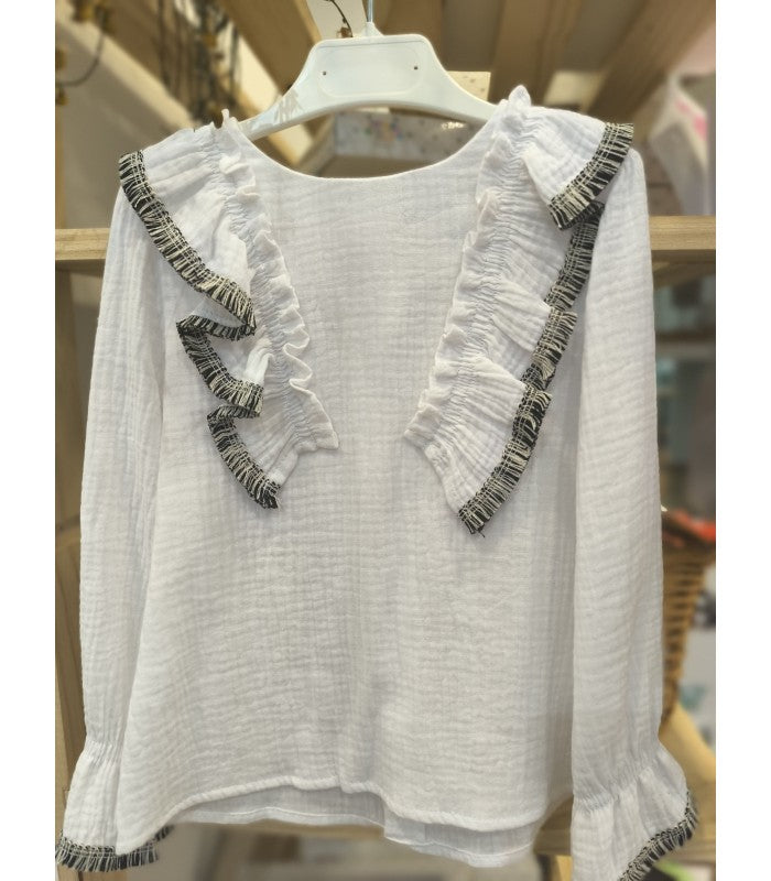 Blusa Niña de bambula blanca. Colección La Dama de las Camelias. Basmarti