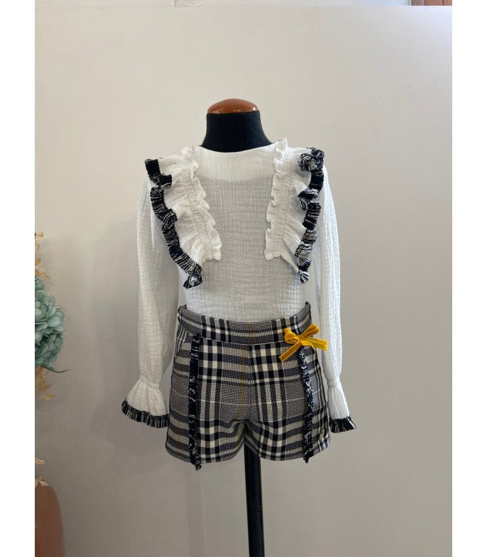Blusa Niña de bambula blanca. Colección La Dama de las Camelias. Basmarti