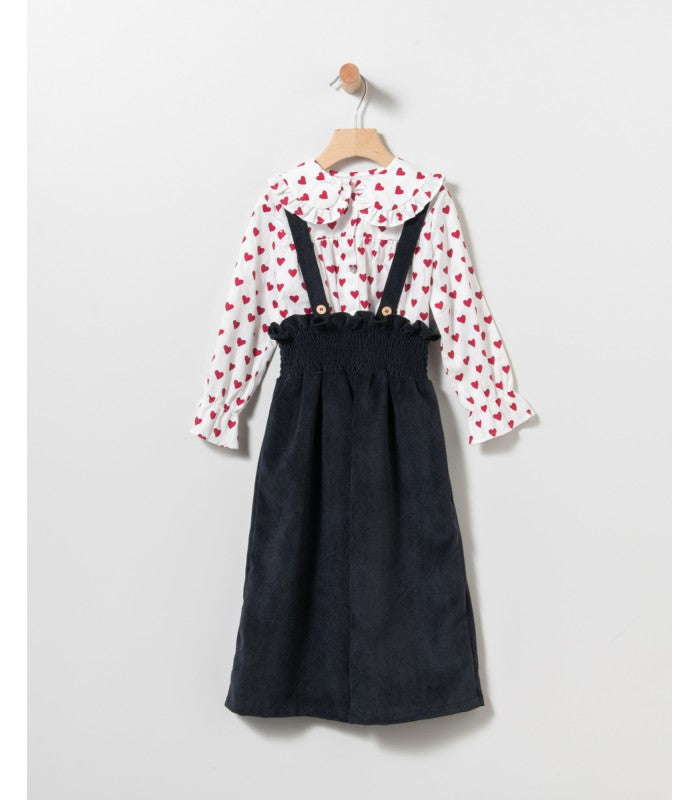 Mono Niña con blusa de corazones rojo