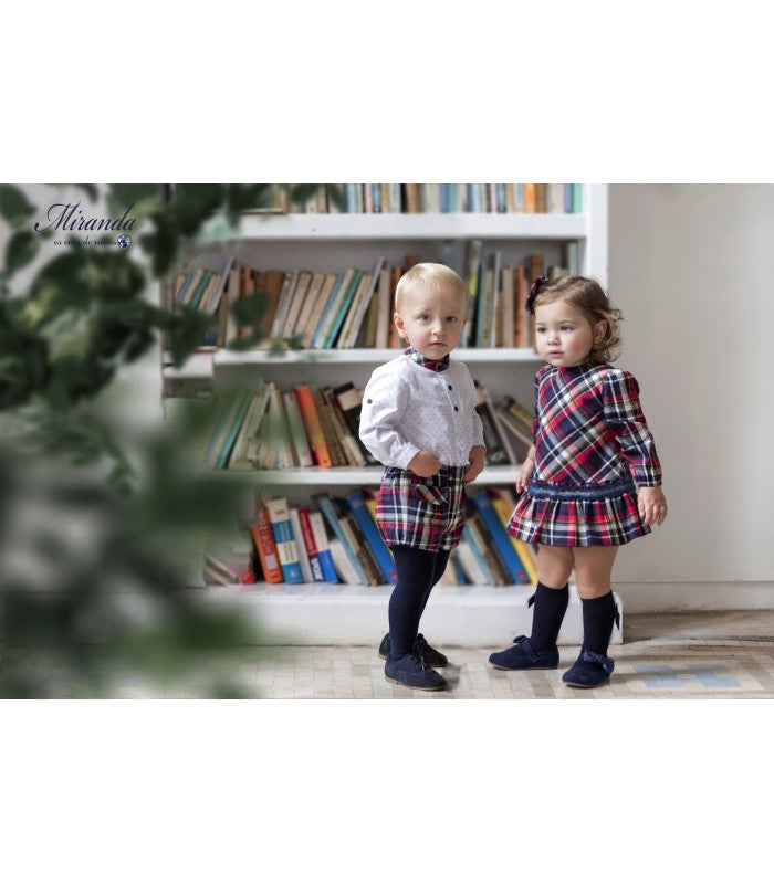 Conjunto bebé niño de camisa  blanca y pantalón corto de cuadros