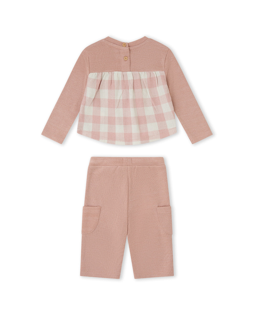 Conjunto punto rosa de jersey y pantalón Modelo Winter