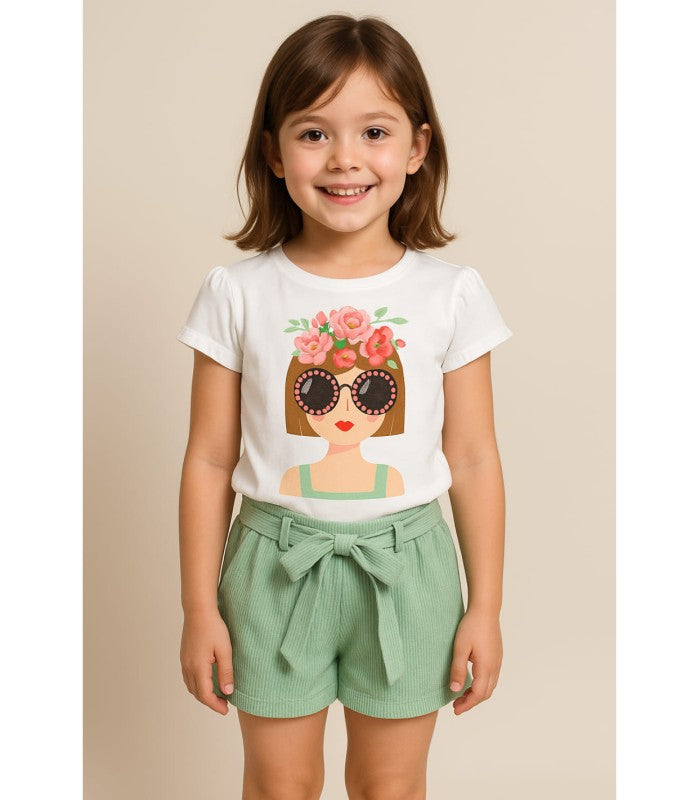 Conjunto Niña Camiseta Chica y bermuda verde