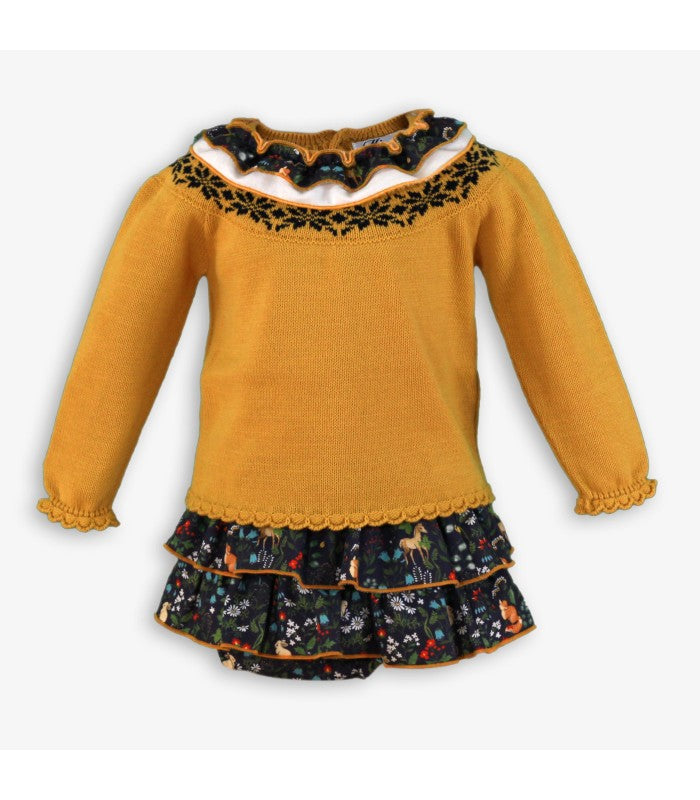 Conjunto bebé niña de jersey y braguita.
