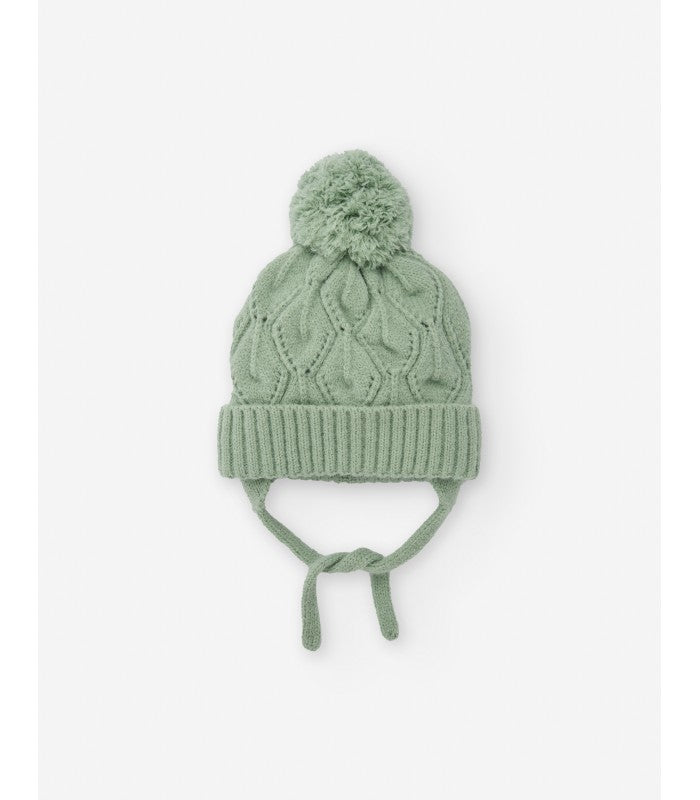Gorro con pompón color verde
