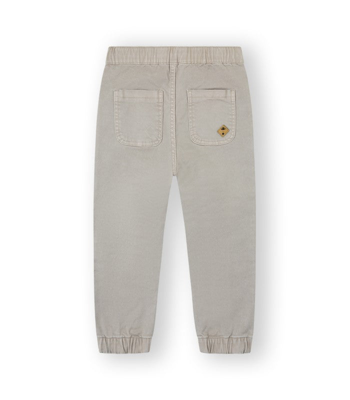 Pantalón chino beige para niño. Modelo Kevin