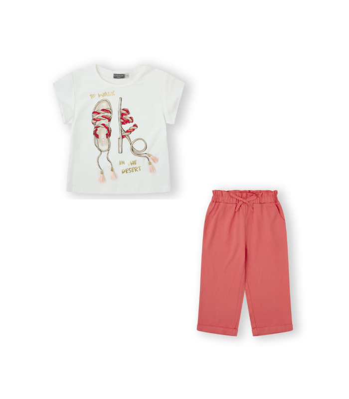 Conjunto de camiseta y pantalón wide leg. Modelo Sandals
