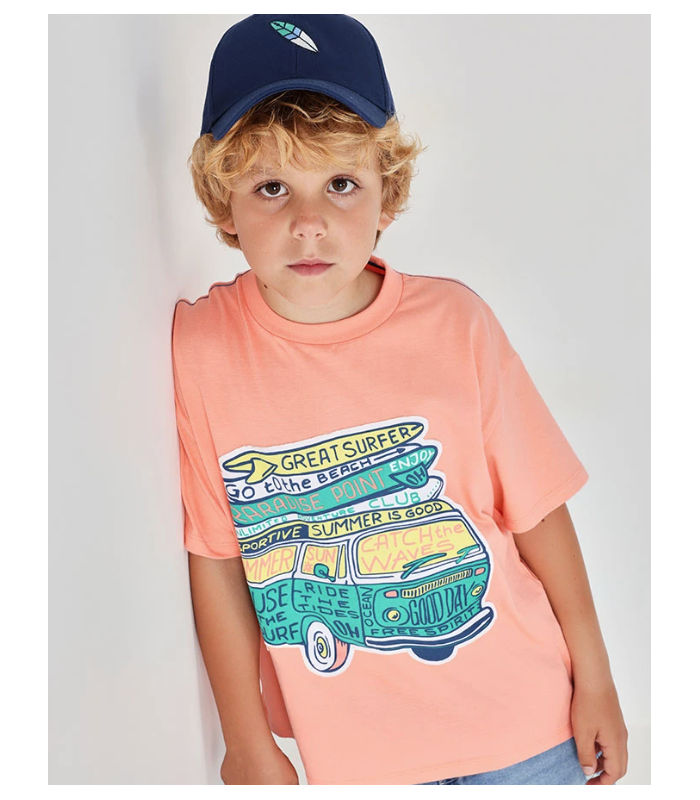 Camiseta niño naranja estampada