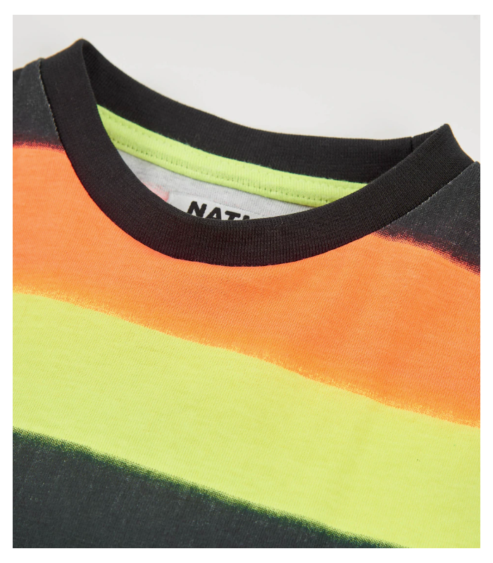 Camiseta de niño de punto con franjas horizontales