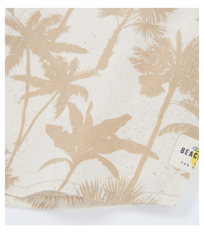 Camisa de niño  con diseño de palmeras