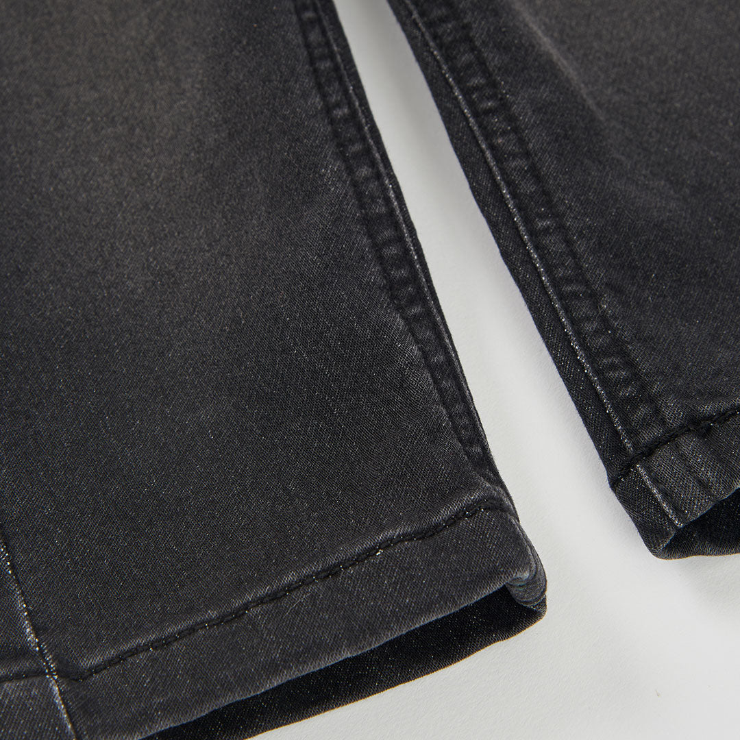 Pantalón straight denim elástico de niño color negro