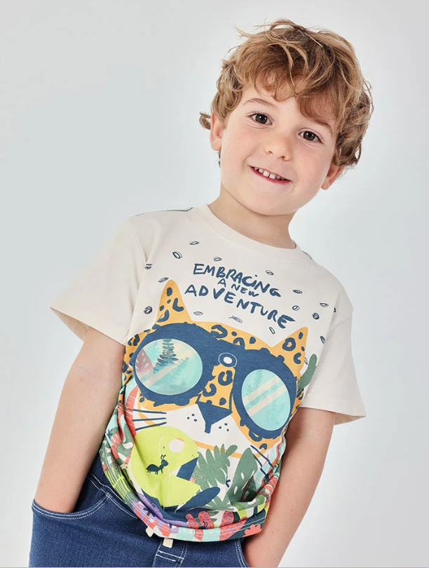 Camiseta  beige estampada niño