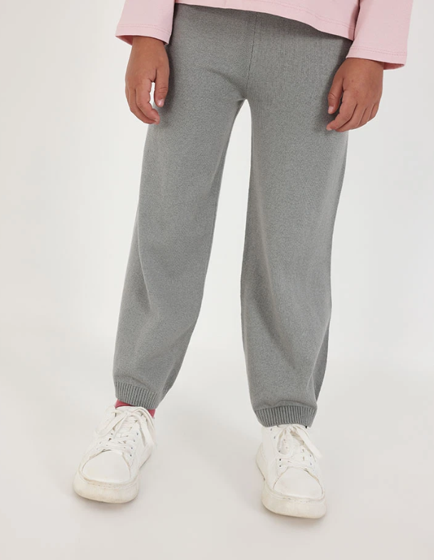 Pantalón de punto gris de niña