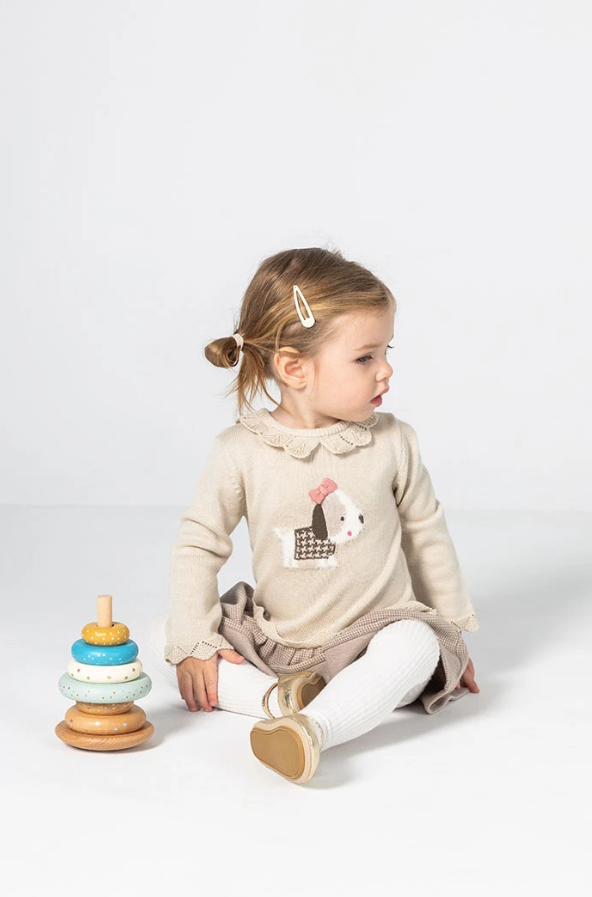 Vestido beige con bordado de perrito para bebé niña