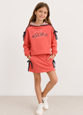 Conjunto de sudadera y falda para niña